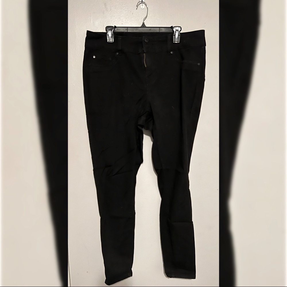 Torrid | Black Jegging | 16T